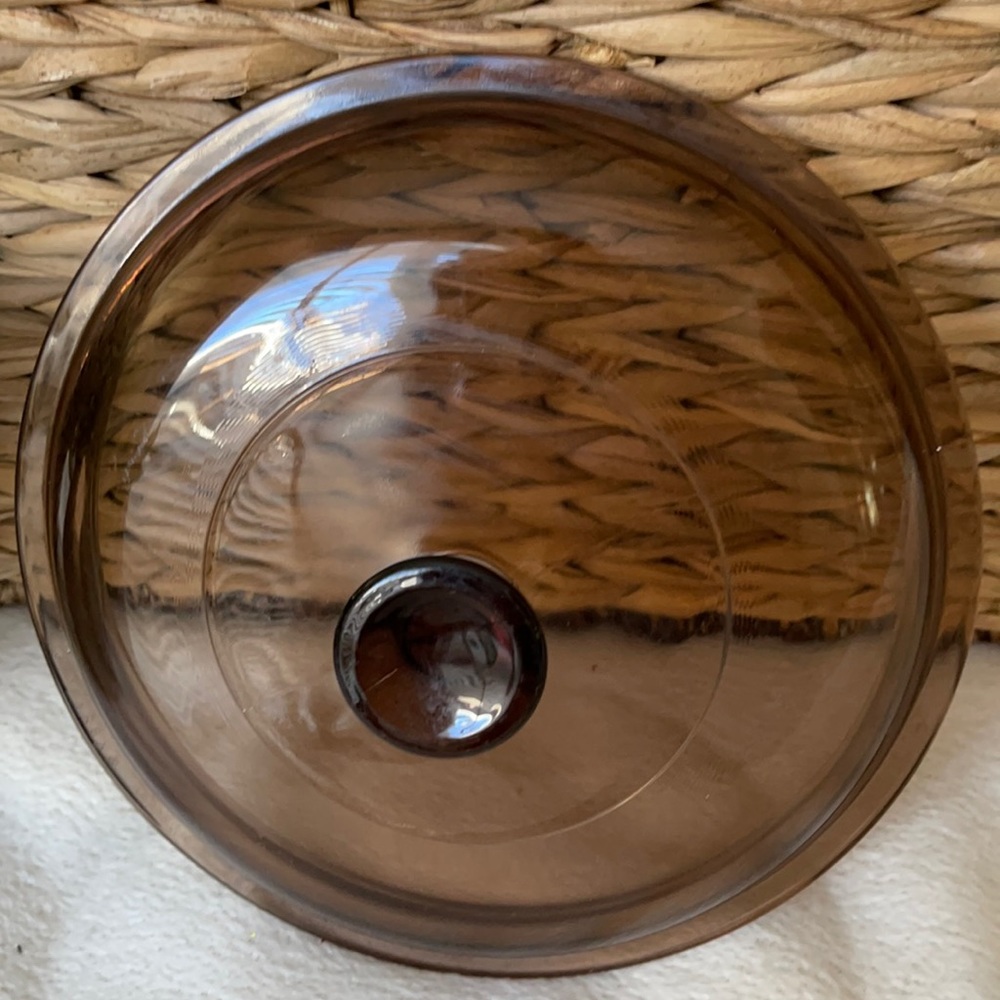 Vintage Pyrex 7 1/4” Round Amber Brown V1.5C Lid 1 1/2 Qt Size